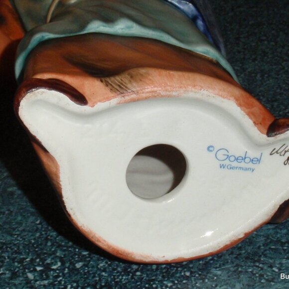 Hummel Goebel 7-1/2" Joseph Christmas Nativity Scene Figurine 214/B With Box! - Picture 12 of 12